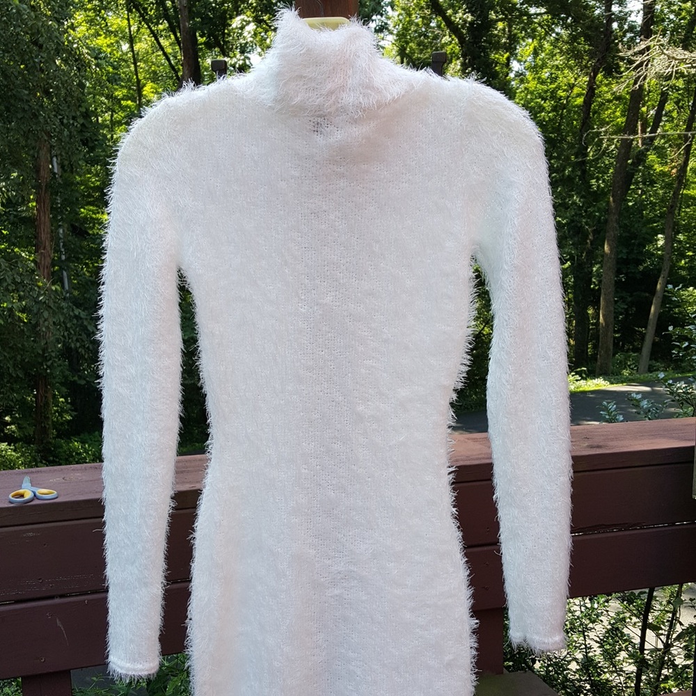 Women’s White Mini Dress Size 2 I SAW IT FIRST